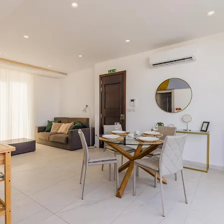 Appartement The Roof - By Solea Balzan