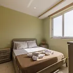 Apartment The Roof - By Solea