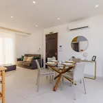 Apartment The Roof - By Solea Balzan