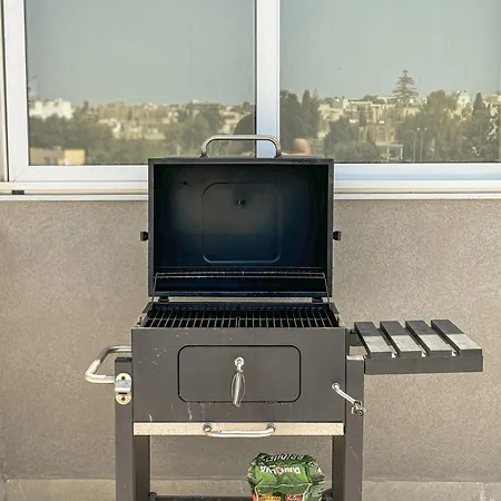 The Roof - By Solea Balzan